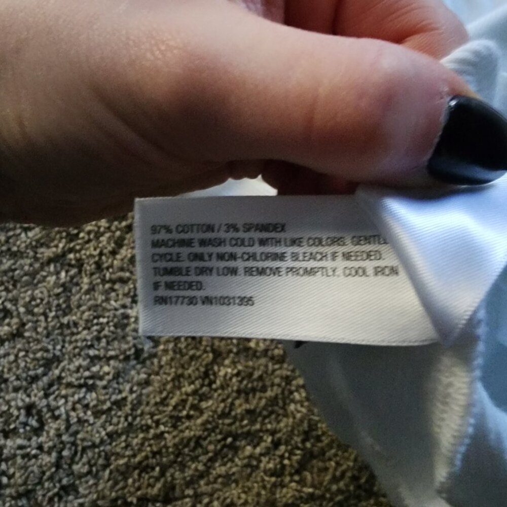 Universal Threads Long Sleeve Basic - Picture 5 of 6